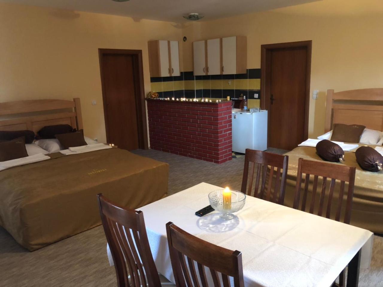 Hotel Dva Goluba 페일 외부 사진